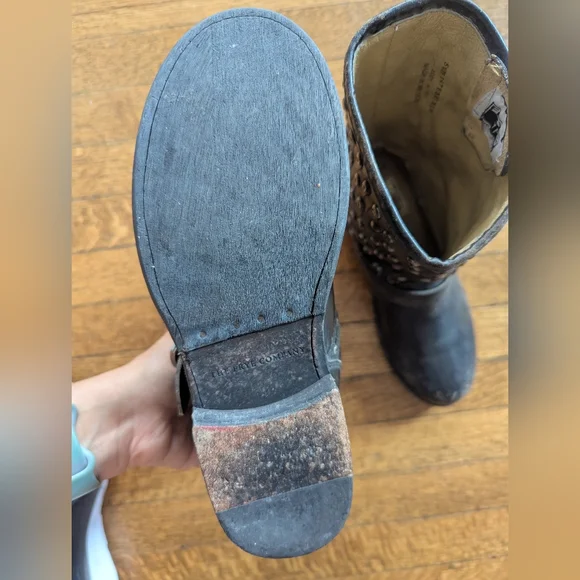 Frye Jenna Distressed Stud Short Moto Black boots in size 5.5 - Picture 10 of 12